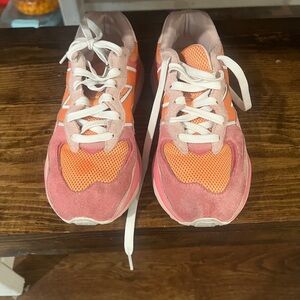 NWOT.  USED. GREAT CONDITION New Balance Pink and Orange Athletic Sneakers